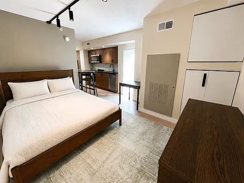 Floor plan 208