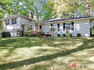 283 Circle Pkwy, Williams Bay, WI 53191