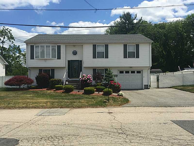 1st image of 131 Goldsmith Ave