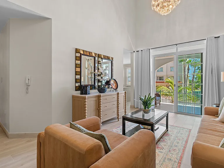 5103 Cond Royal Palm D101 — Photo 4