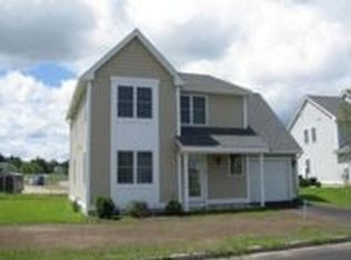 14 Murray Ln, Lowell, MA 01852