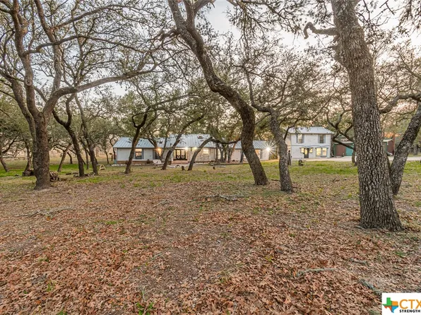 740 Fuller Ln, Adkins, TX 78101