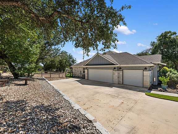 4th image of 105 Stag Leap Ct