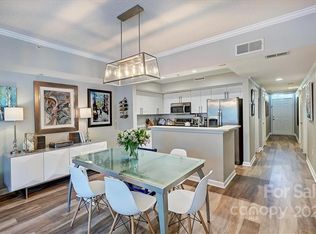 405 W 7th St APT 203, Charlotte, NC