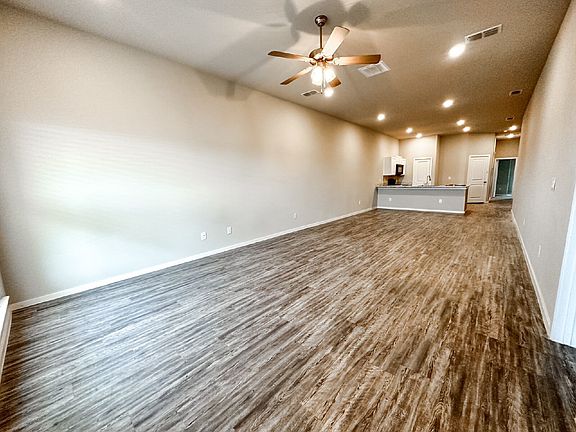 5th image of 1905 Langford Ave #1