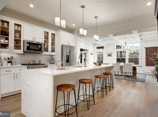 7 Grant Cir NW UNIT 1, Washington, DC 20011