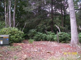 300 Hawshaw Firetower Rd, Newland, NC 28657