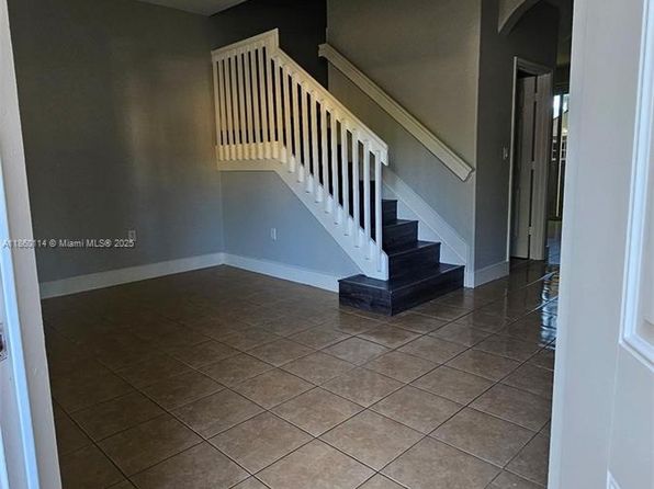2851 W Prospect Rd UNIT 405