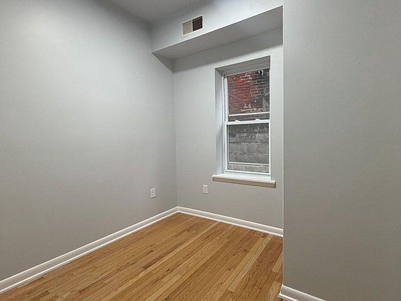 5th image of 819 N 26th St APT 1