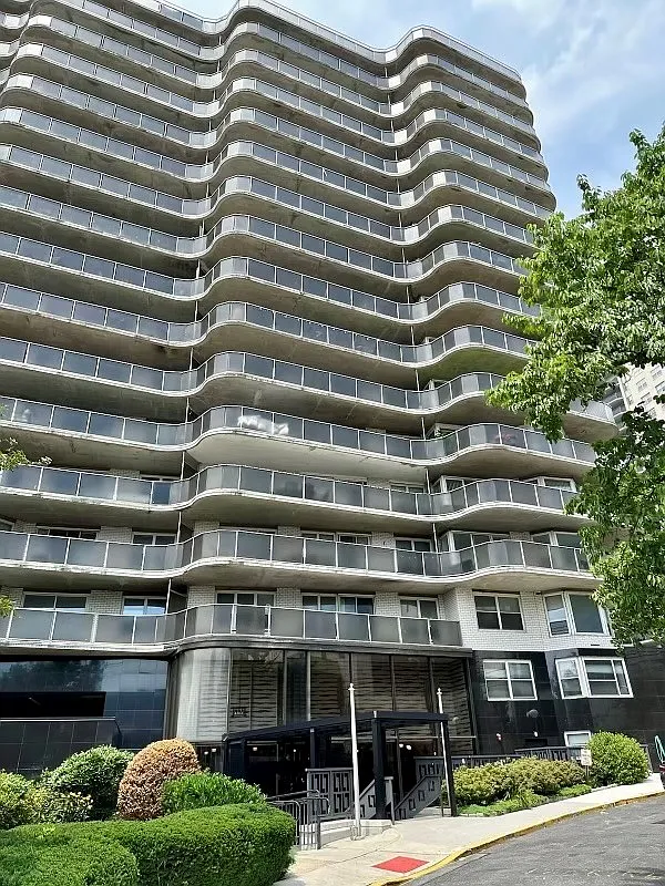 The Sterling — Photo 1