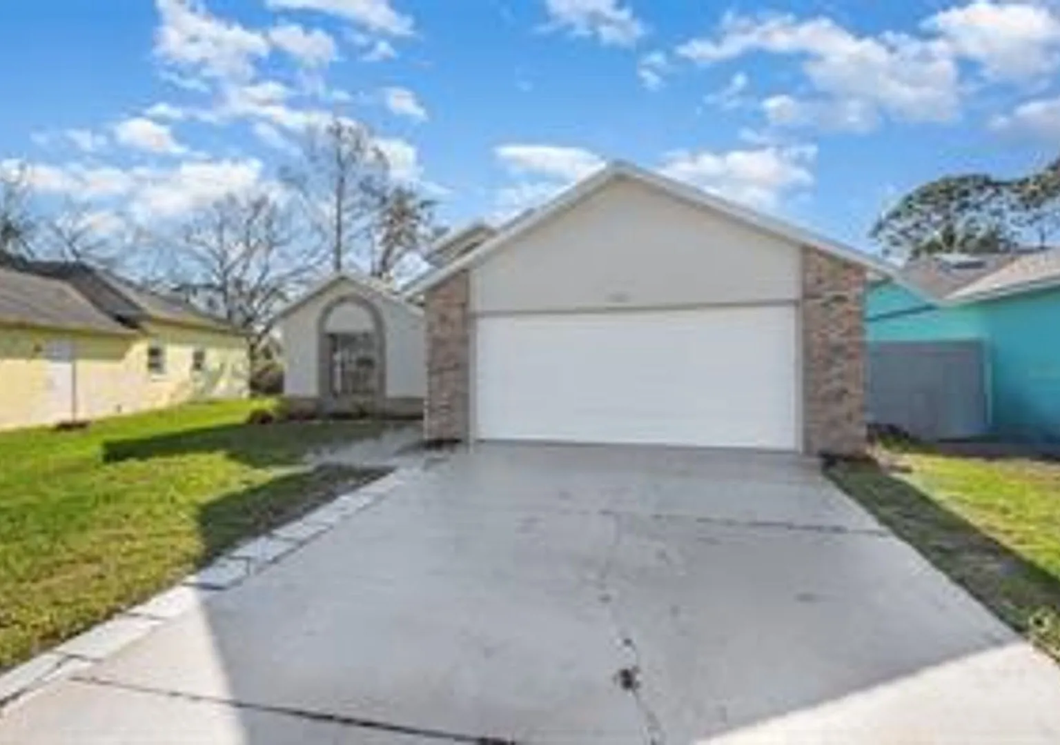 3 Bedroom / 2 Bath Home Available Now in Port Orange! — Photo 3