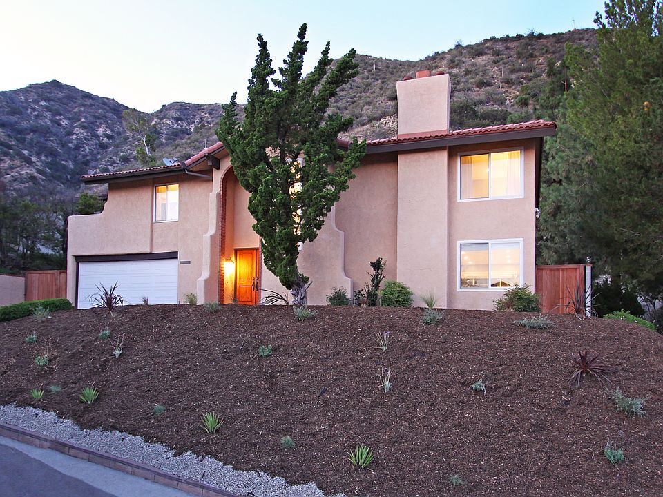 1st image of 2853 Pinelawn Dr