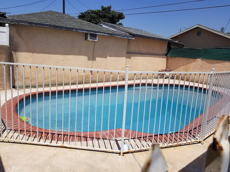 2nd image of 4701 Bell Ave