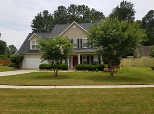 220 Willow Dell Dr, Senoia, GA 30276