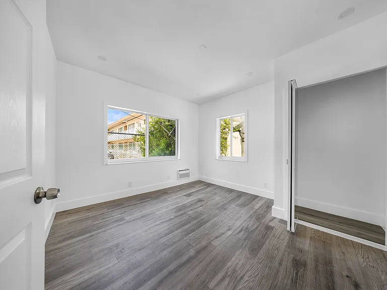 6844 Abbott Ave — Photo 43
