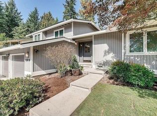 12910 NE 71st St, Kirkland, WA 98033