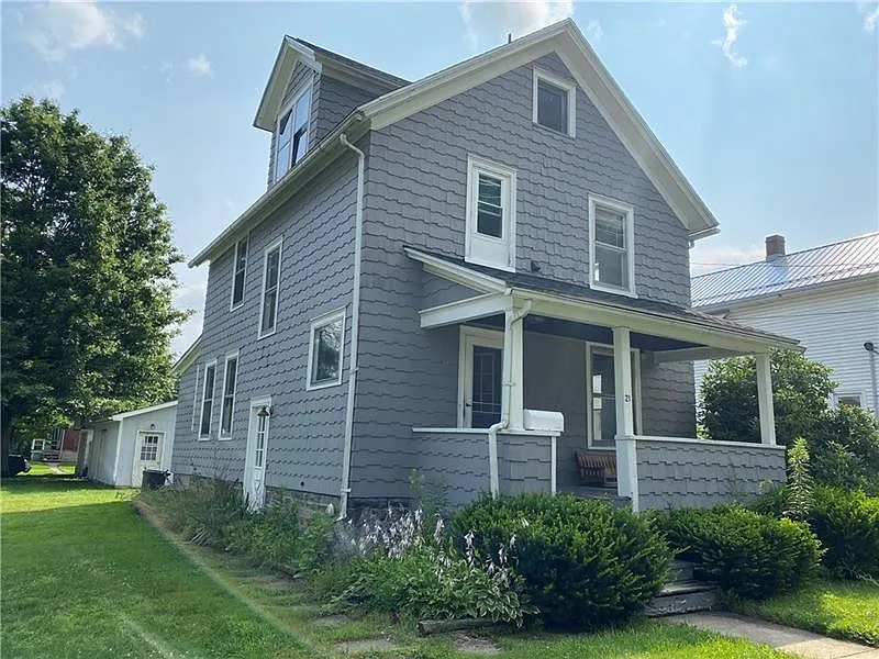 21 Lancaster Ave photo 1