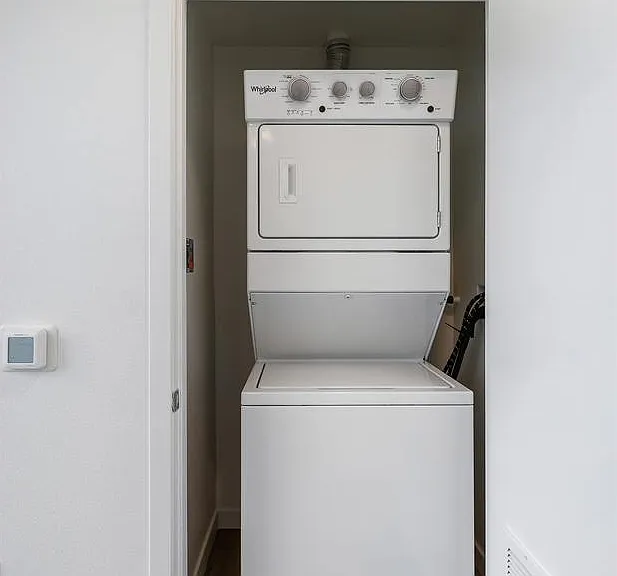 Fusion Hollywood - In-Unit Washer & Dryer