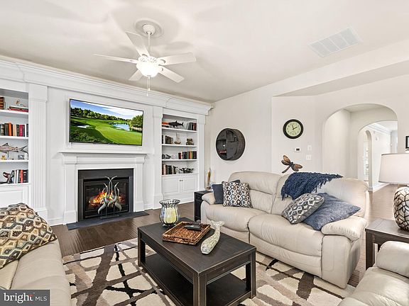 4th image of 36217 Waterleaf Way