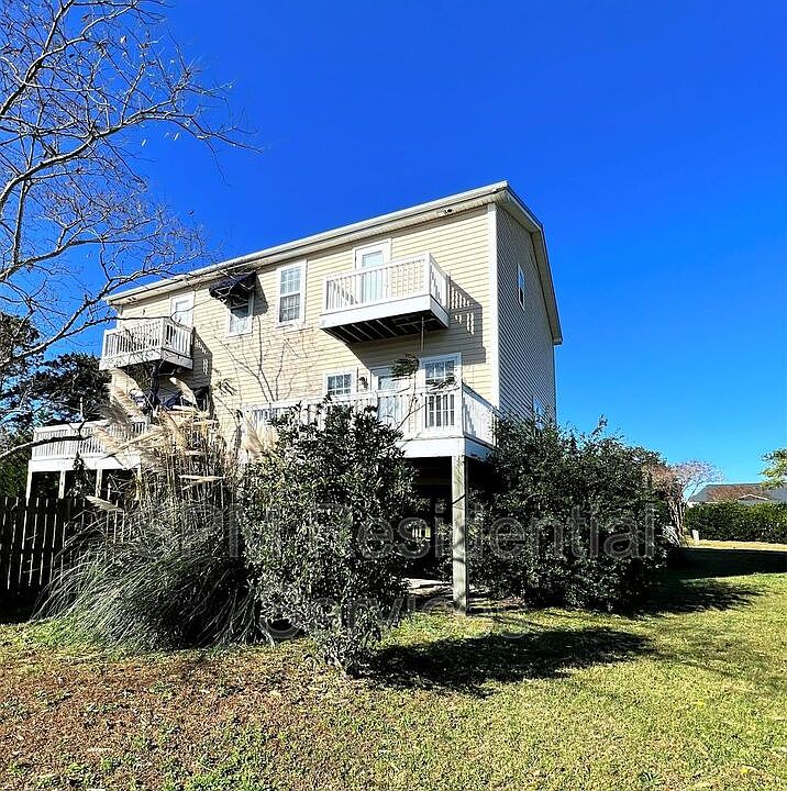 1st image of 164A Twin Oaks Dr