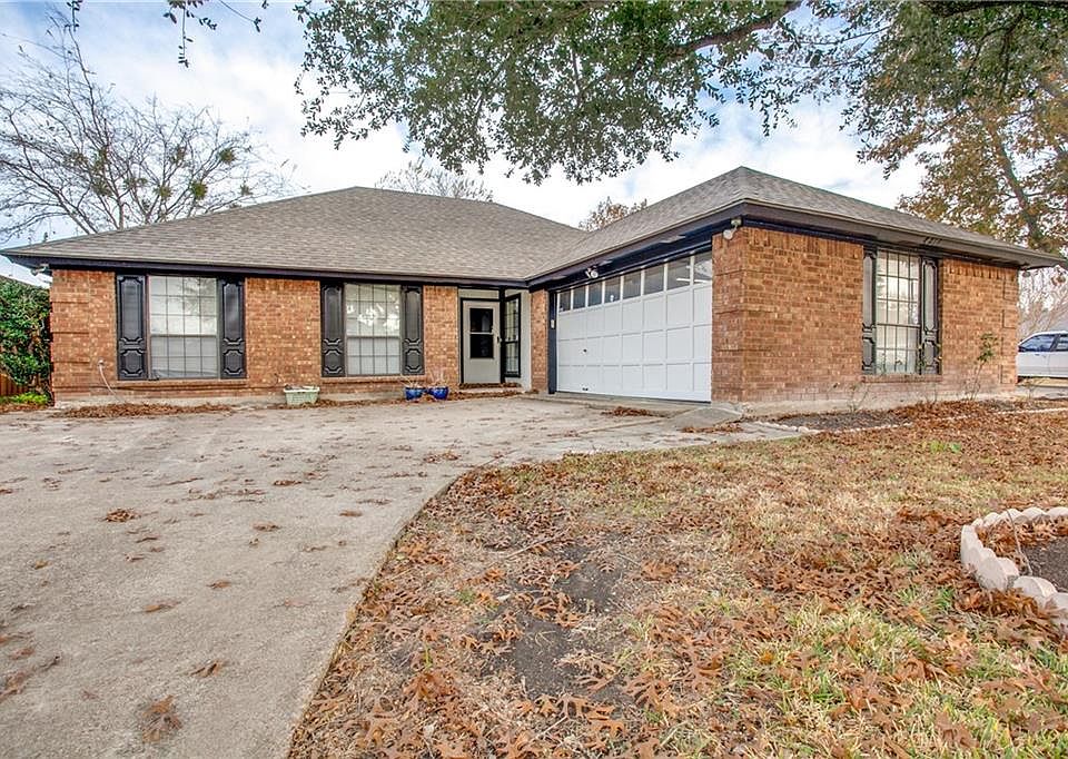 1st image of 4814 Cresthill Ln