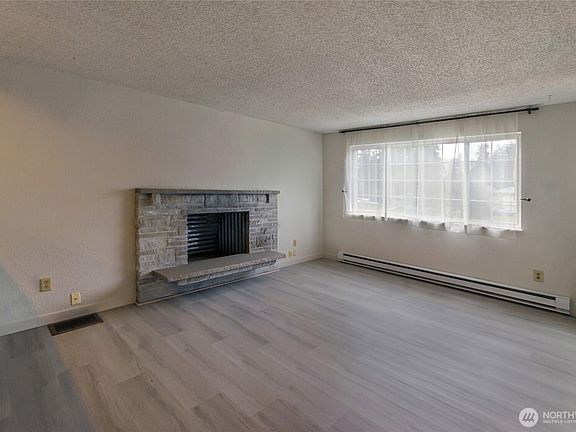 4th image of 2426 155th Street Ct E