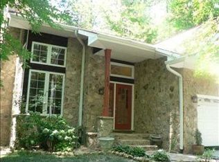 103 Dove St, Carrboro, NC 27510