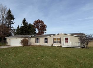 10894 W Grand River Ave, Lowell, MI 49331
