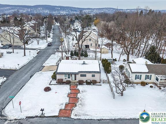 3rd image of 3701 N Saucon Ave
