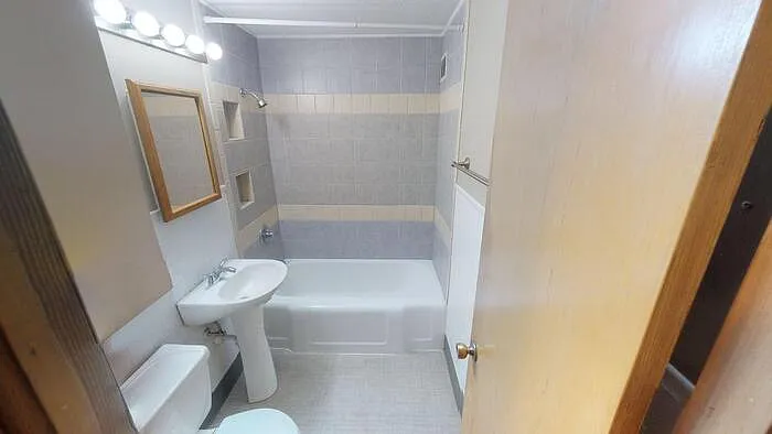 1126 N 14th St #LOWER LEVEL — Photo 7