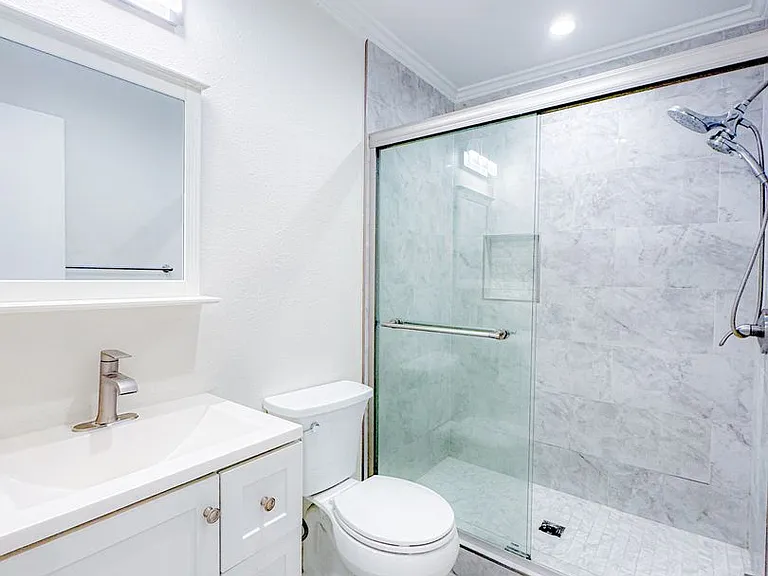 620 W Hyde Park Blvd #313 — Photo 9