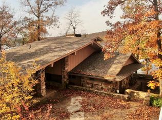 135 Iroquois Dr, Cherokee Village, AR 72529