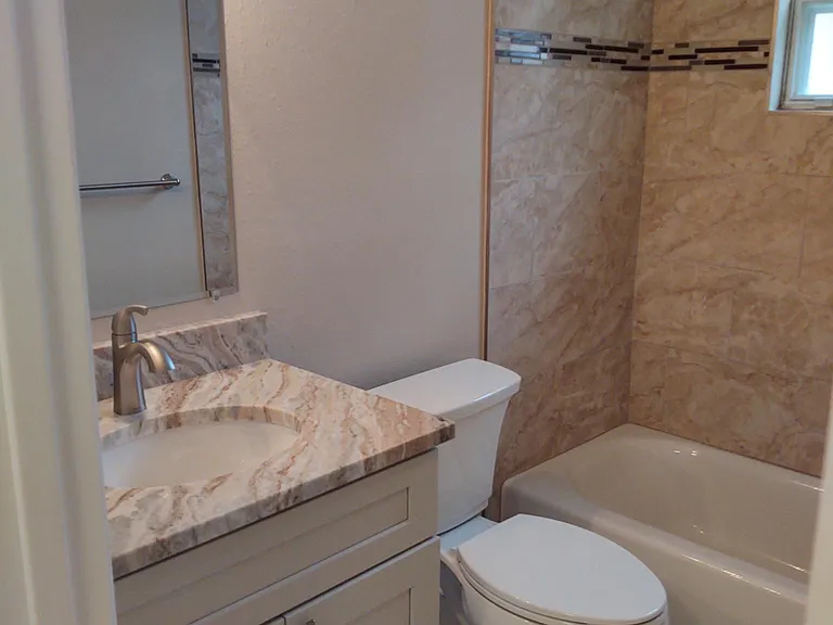 1524 SE Royal Green Cir #Q102 — Photo 3