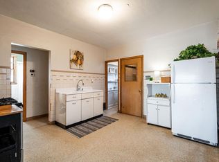 2656 S 9th St, Milwaukee, WI 53215