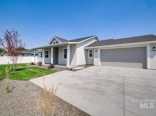 390 Birch Ave, Middleton, ID 83644