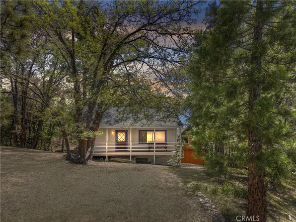 33521 Holcomb Creek Dr, Green Valley Lake, CA 92341