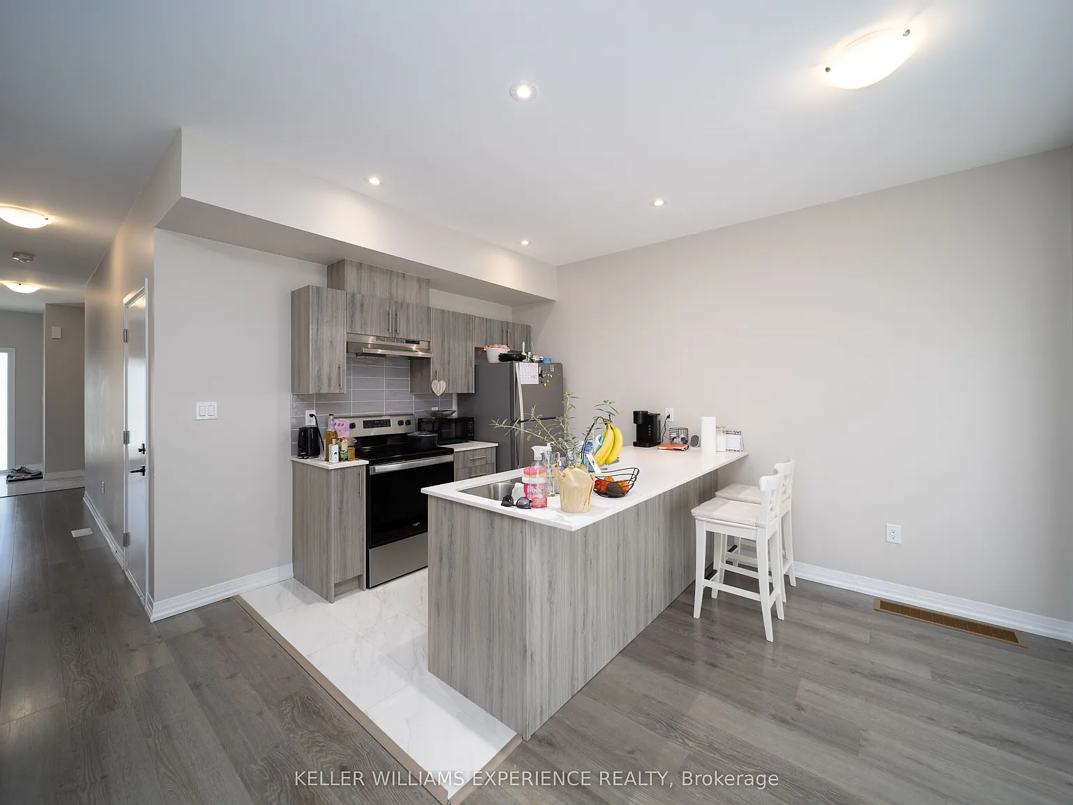 3 bed, $2,600 — Photo 4