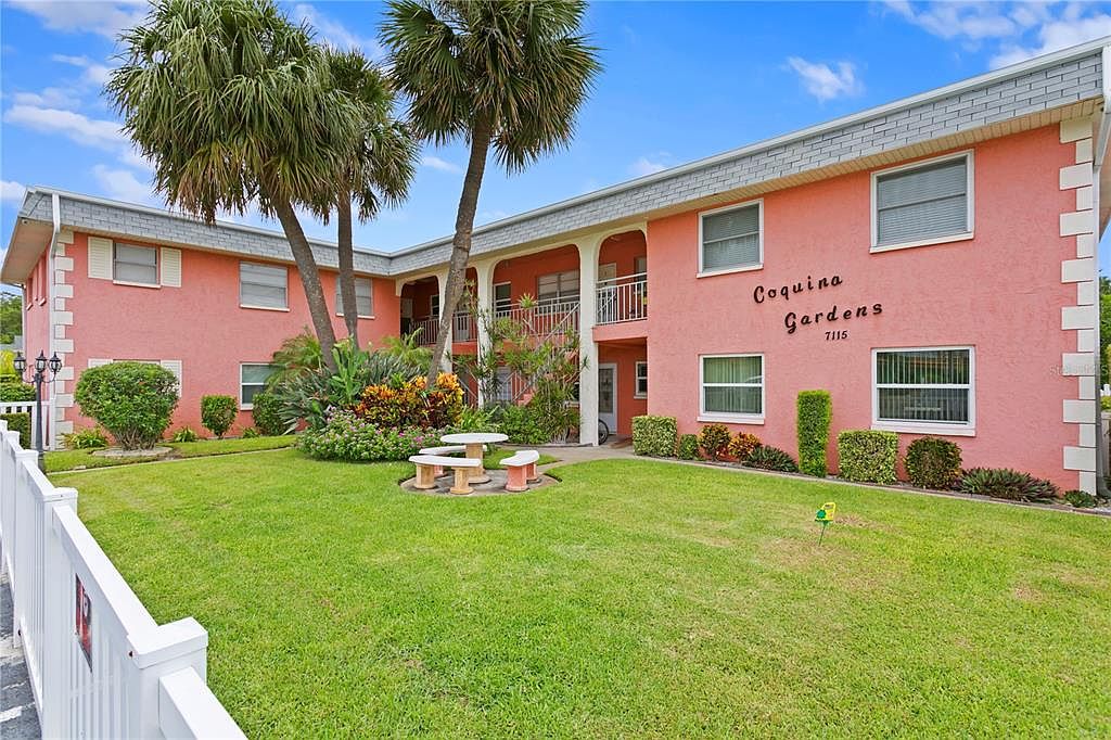 7115 Coquina Way APT 4, Saint Pete Beach, FL 33706 Zillow