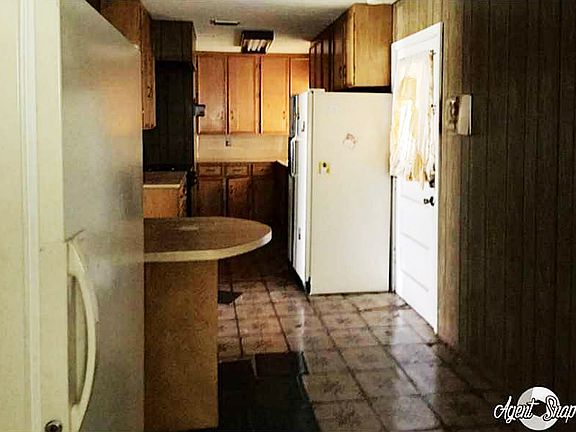 5th image of 3009 Hillcrest St