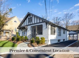 17 Garfield Pl, Ridgewood, NJ 07450