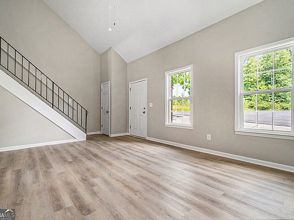 2nd image of 6124 Dorsett St