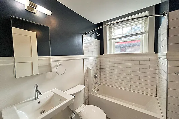 2 bed, 1.0 bath, 721 sqft, $1,800 — Photo 4
