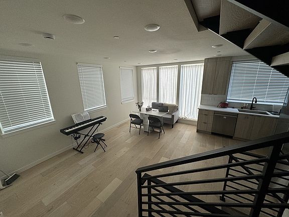 2nd image of 2029 Yale Ave E #C