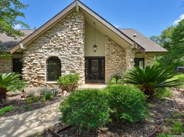 113 ELM SPRING LN, Shavano Park, TX 78231