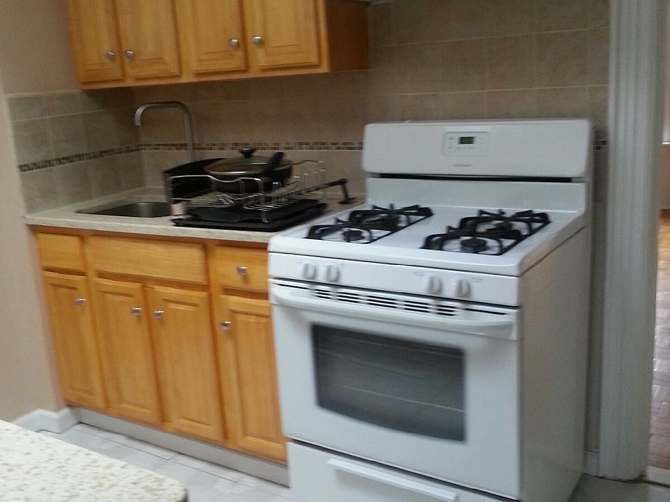 2nd image of 26 Hawthorne St APT 2