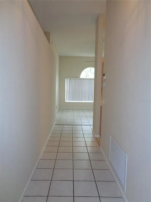 3 bed, 2.0 bath, 1750 sqft, $1,995 — Photo 3