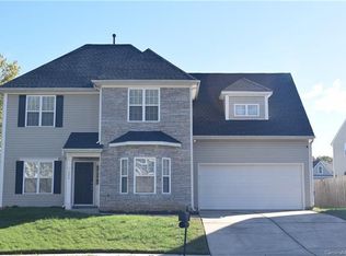 1040 Reigate Rd, Charlotte, NC 28262