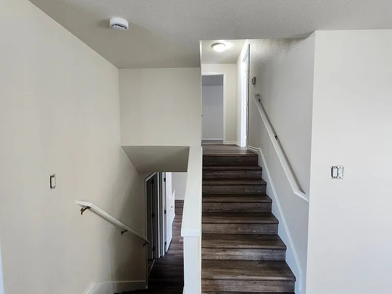 411 W 21st Pl — Photo 21