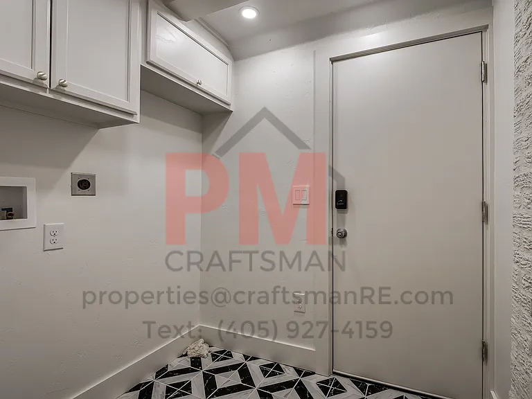 1712 N Pennsylvania Ave — Photo 43