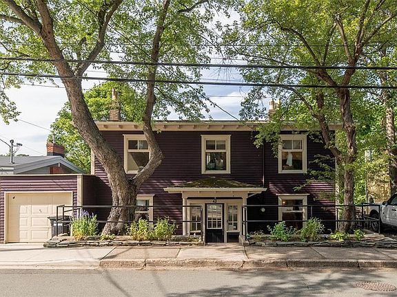2nd image of 42 Empire Avenue
